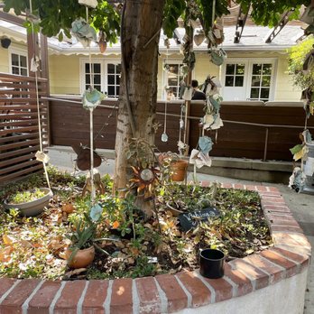 SunCafe - Outside - Vegan Near Me - Studio City, California