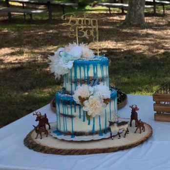 SD Cupcakes - Baby shower cake - Cupcakes Near Me