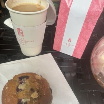 Royal Hawaiian Bakery - Blueberry Muffin and Americano - Bakeries Near Me - Honolulu, Hawaii Royal Hawaiian Bakery - Blueberry Muffin and Americano - Bakeries Near Me - Honolulu, Hawaii