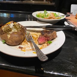 Almost forgot the pic! My sirloin, salad and potato. So good! Almost forgot the pic! My sirloin, salad and potato. So good!