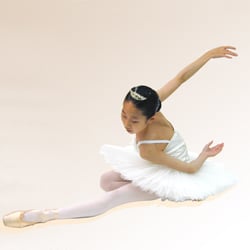 Ming-Hai Wu School of Ballet - Student performing Swan Dance