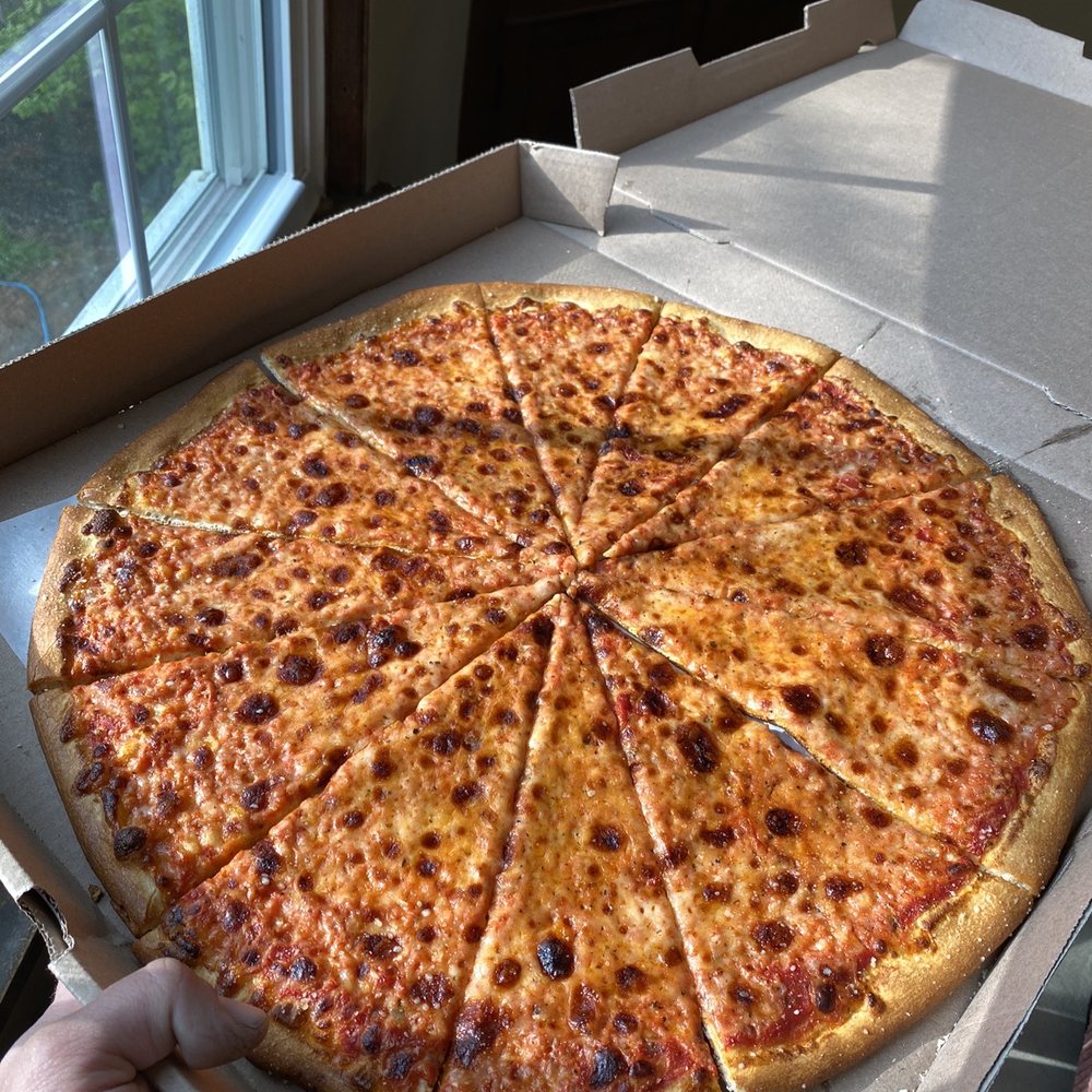Toni's Pizza - 18" Cheese - Pizza Near Me - Lakewood, Ohio Toni's Pizza - 18" Cheese - Pizza Near Me - Lakewood, Ohio
