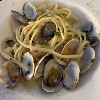 Le Safari - Linguine with clams. ( we split the order). - Nicoise Near Me - Nice, 06