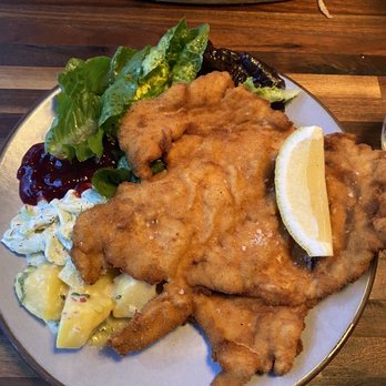 Schilling Restaurant & Bar - Wiener Schnitzel - Austrian Near Me - New York, New York