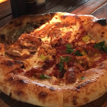 Pie Tap - Henderson - 1/2 sausage pizza and 1/2 chicken. - Pizza Near Me - Dallas, Texas Pie Tap - Henderson - 1/2 sausage pizza and 1/2 chicken. - Pizza Near Me - Dallas, Texas
