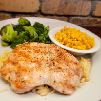 Mirchi Joint - a plate of food with broccoli and corn - Pakistani Near Me - Edmond, Oklahoma Mirchi Joint - a plate of food with broccoli and corn - Pakistani Near Me - Edmond, Oklahoma