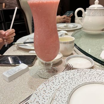 empress dining palace - Strawberry shake - Seafood Near Me - Taguig, NCR
