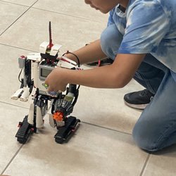 Shiva Robotics Academy - LEGO Humanoid Robot
