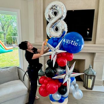 Balloon Drama - Birthday balloon column - Balloon Services Near Me