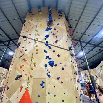 HiClimb - Rock Climbing Near Me - Honolulu, Hawaii HiClimb - Rock Climbing Near Me - Honolulu, Hawaii