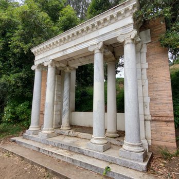 Lloyd Lake - Portals of the Past - Lakes Near Me - San Francisco, California