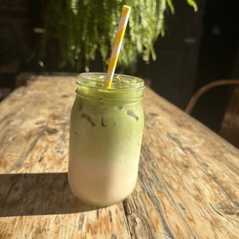 Little Pecks - Vanilla matcha latte - Coffee & Tea Near Me - Troy, New York