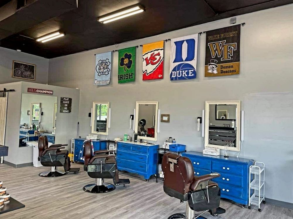 Jack And Jill's His And Her Hair Lounge Logo