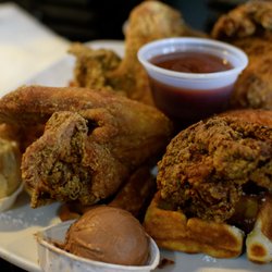 Dame's Chicken & Waffles