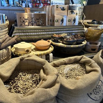 Trung Nguyen Legend - Decor - Coffee & Tea Near Me - San Jose, California Trung Nguyen Legend - Decor - Coffee & Tea Near Me - San Jose, California