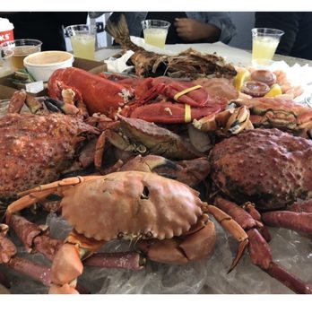 Quality Seafood - Spider crab and Santa Barbara crab  about $300+ and fed 6 people easily - Seafood Markets Near Me - Redondo Beach, California