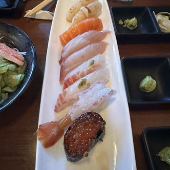 EAT'S SUSHI - Nigiri (ikura, amaebi, madai, hamachi, sake, and aburi hotate) - Sushi Bars Near Me - Costa Mesa, California