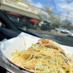 Roundhouse Deli - Tri tip tacos