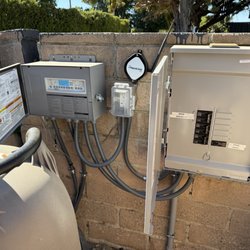 Oscar's Pool Service - The new dedicated subpanel with the Jandy manual control panel and WiFi transmitter