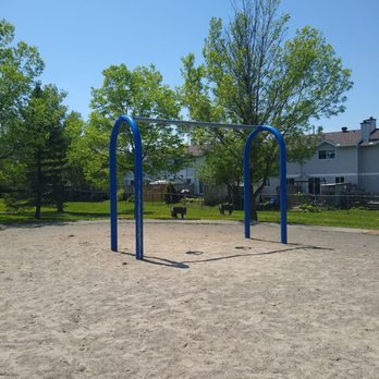 Barnabe Park - Parks Near Me - Ottawa, Ontario