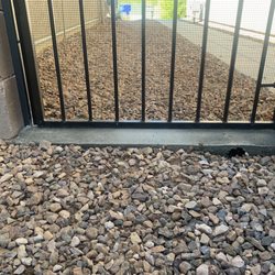 Arizona Snake Fence - Fence threshold.