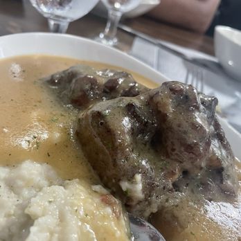 Willows & Pine - Oxtails and Grits - Cajun/Creole Near Me - Oakland, California Willows & Pine - Oxtails and Grits - Cajun/Creole Near Me - Oakland, California