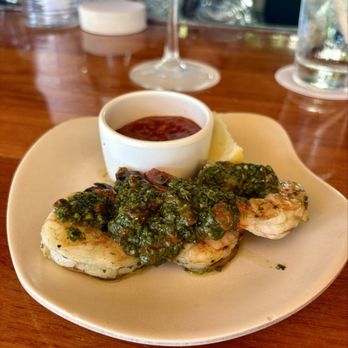 Hula Grill Kaanapali - Happy hour shrimp cocktail with chimmichurri - New American Near Me - Lahaina, Hawaii