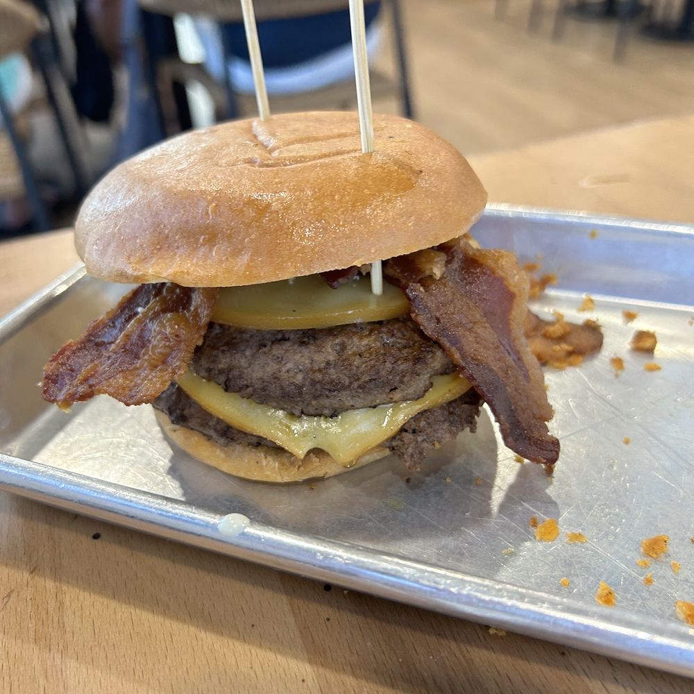 Pier 62 - A bland burger - Seafood Near Me - Cocoa Beach, Florida Pier 62 - A bland burger - Seafood Near Me - Cocoa Beach, Florida