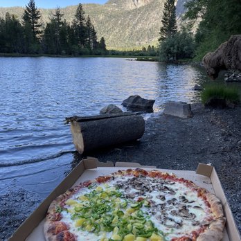 June Pie Pizza - Takeout to enjoy on a stump by Silver Lake - Pizza Near Me - June Lake, California June Pie Pizza - Takeout to enjoy on a stump by Silver Lake - Pizza Near Me - June Lake, California