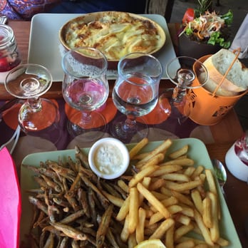 La Perche - Sehr zu empfehlen - mini-Fische frittiert (wer weiß wie die heißen?) - French Near Me - Yvoire, 74