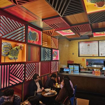 Rowdy Rooster - Inside - Chicken Shop Near Me - New York, New York