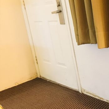 Super 8 by Wyndham Canton - No baseboards - Hotels Near Me - Canton, Texas Super 8 by Wyndham Canton - No baseboards - Hotels Near Me - Canton, Texas