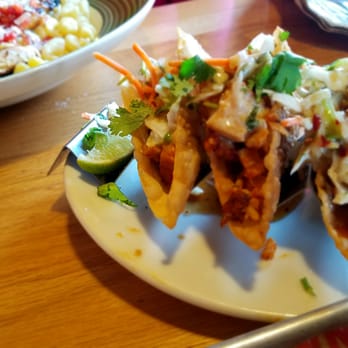 Applebee's Grill + Bar - Won ton tacos - American Near Me - Newark, New Jersey Applebee's Grill + Bar - Won ton tacos - American Near Me - Newark, New Jersey