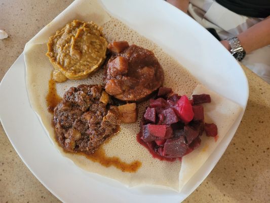 Gojo Ethiopian Cafe and Restaurant by null