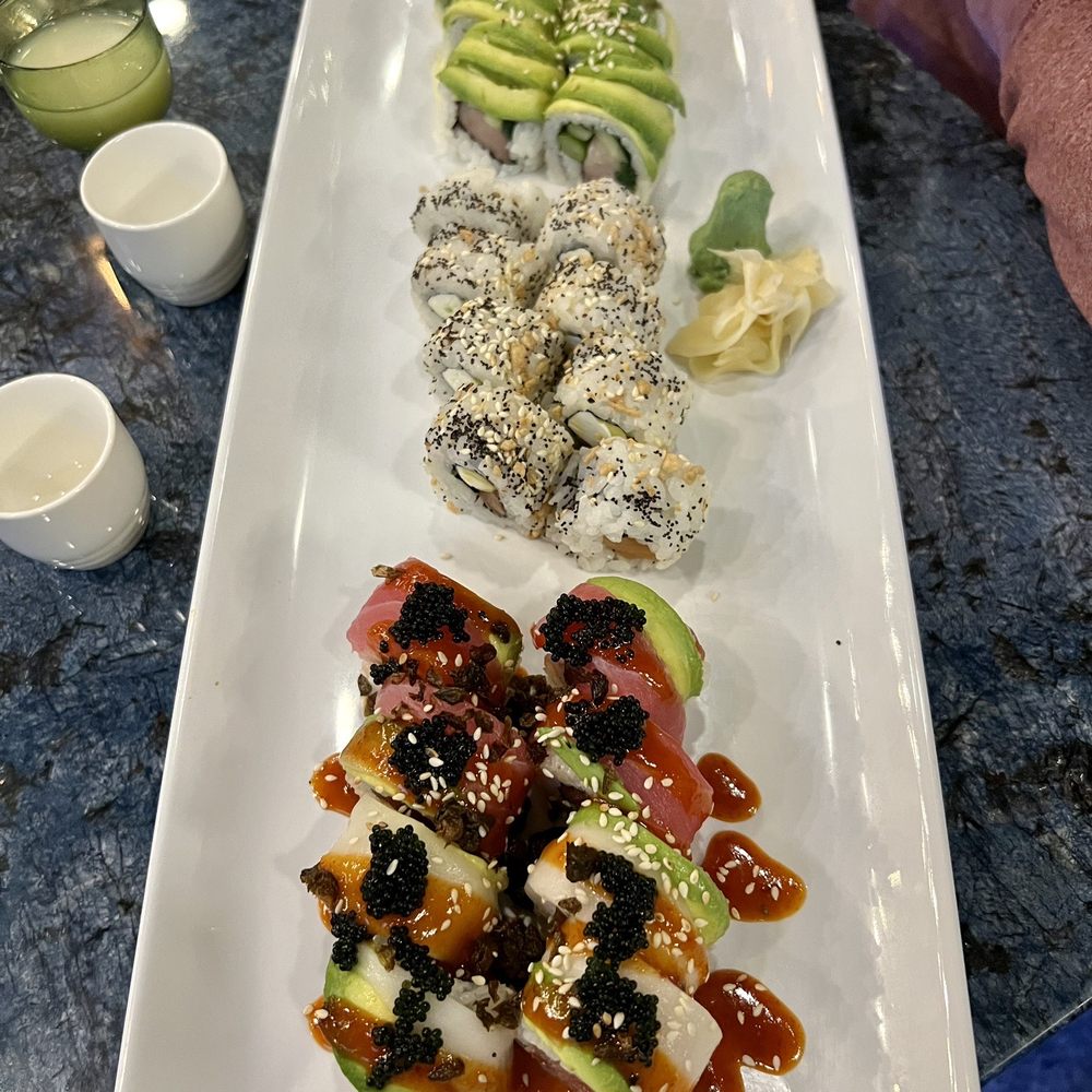 ZEN Kitchen & Bar - Green Goddess Roll, Everything Roll, Triton Roll - Bars Near Me - Rchy, Florida ZEN Kitchen & Bar - Green Goddess Roll, Everything Roll, Triton Roll - Bars Near Me - Rchy, Florida
