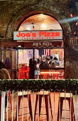 Joe's Pizza by null
