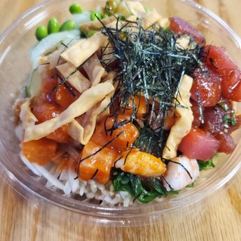 Poke Star - Volcano Bowl - Poke Near Me - Winston-Salem, North Carolina
