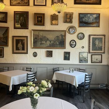 Antique Table - Main dinning room for rehearsal dinner - Italian Near Me - Salem, Massachusetts