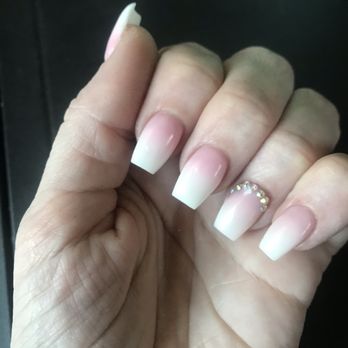 Top Nails & Spa - Pink and white ombré with a touch of sparkle, courage's of the amazing Jessica - Day Spas Near Me - Covina, California Top Nails & Spa - Pink and white ombré with a touch of sparkle, courage's of the amazing Jessica - Day Spas Near Me - Covina, California