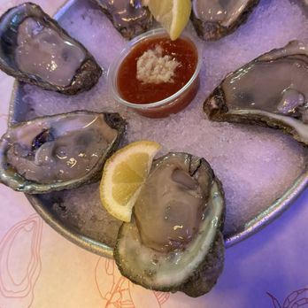 Cap’t Loui - Summerlin - Half Dozen Oysters - Seafood Near Me - Las Vegas, Nevada Cap’t Loui - Summerlin - Half Dozen Oysters - Seafood Near Me - Las Vegas, Nevada