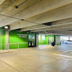 Publix - Parking garage for Publix