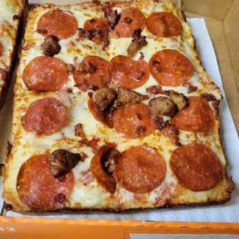Little Caesars Pizza - Supposedly deep dish 3 meat - Pizza Near Me - Grand Terrace, California Little Caesars Pizza - Supposedly deep dish 3 meat - Pizza Near Me - Grand Terrace, California