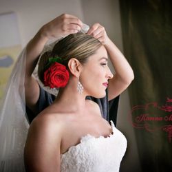 Dianna Perona - I love the many different trends and styles of wedding styling.
