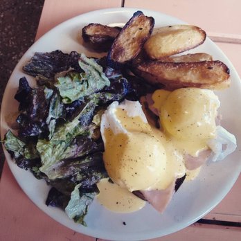 Oui Oui - Huevos benedict! - Cafeteria Near Me - Buenos Aires, C Oui Oui - Huevos benedict! - Cafeteria Near Me - Buenos Aires, C
