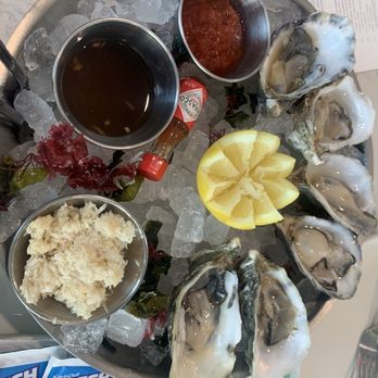 Middle Child - Super fresh oysters with my preferred accoutrements. - Breakfast & Brunch Near Me - Las Vegas, Nevada Middle Child - Super fresh oysters with my preferred accoutrements. - Breakfast & Brunch Near Me - Las Vegas, Nevada