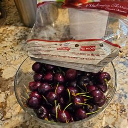 Western Sweet Cherry Group - Yes I bought a pack again of Washington Northwest Cherries from Meijer @$2.49... Sweet & Delicious. 6/30/2023