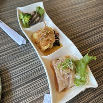 Sushi Tomi - chef's choice appetizer - Sushi Bars Near Me - Mountain View, California