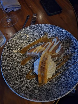 Swizzle Dinner & Drinks by null