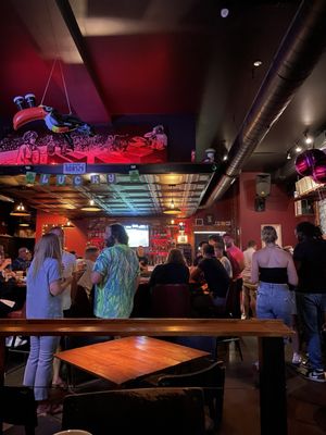 Lucky Enough Eat & Drink by null