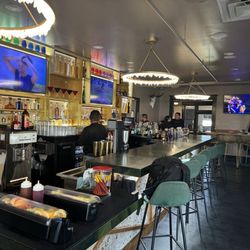 Campuzano’s Fine Mexican Food - Bar area